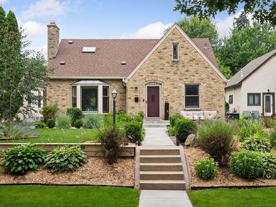 5520 12th Ave S, Minneapolis, MN, 55417