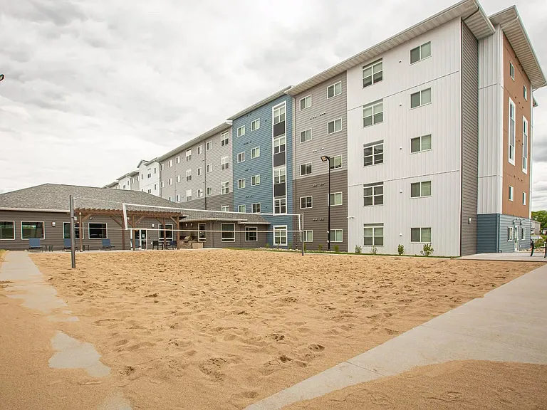 U32 Apartments — Photo 9