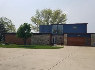 2709 Elayne Ct, Arlington Heights, IL 60005
