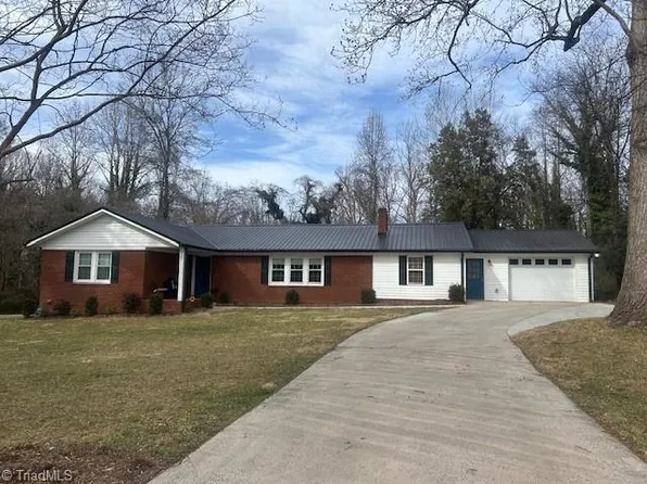 222 Westover Dr, Lexington, NC 27292