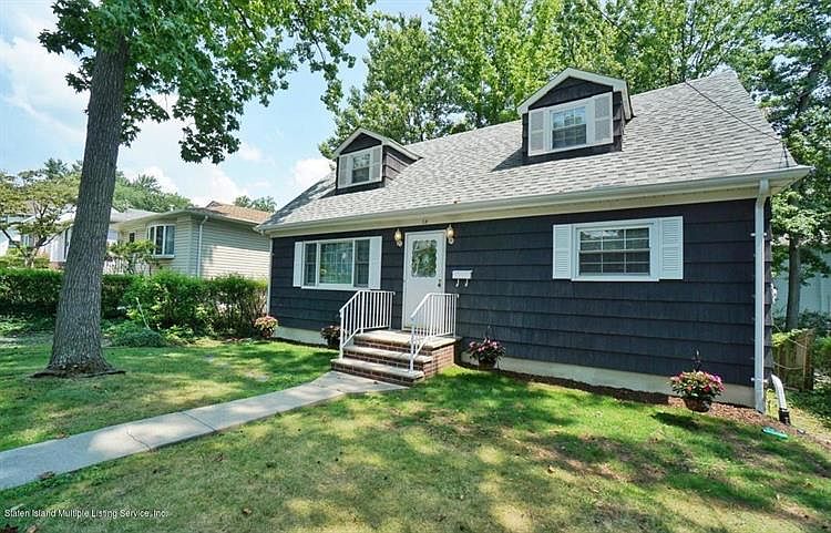 1st image of 15 Acacia Ave