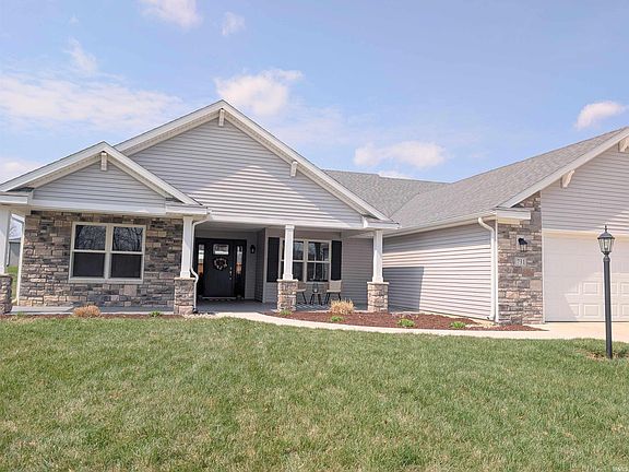 3rd image of 731 Willowbrook Trl