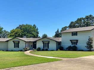 1005 Crooked Oak Pl, Durant, OK 74701