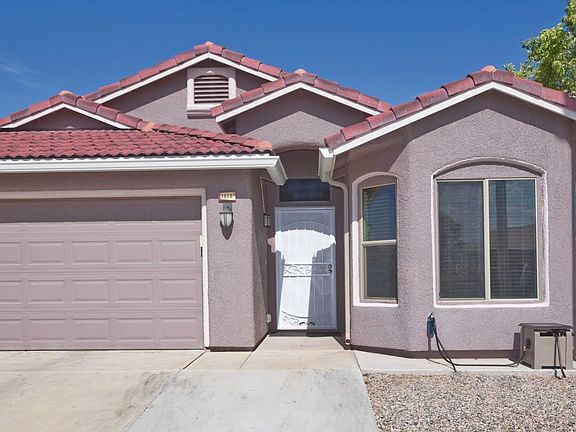 5th image of 1070 San Jacinto Dr