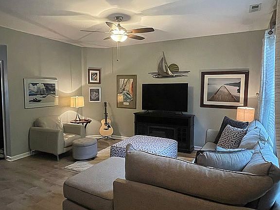 5th image of 148 Charterhouse Ln