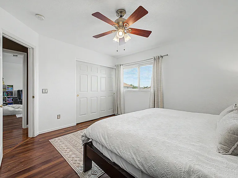 12410 N Echo Valley Dr — Photo 9