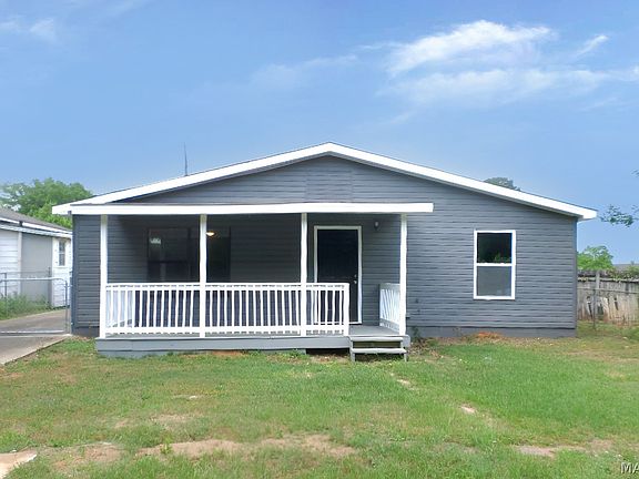 3rd image of 2160 Powell Ln
