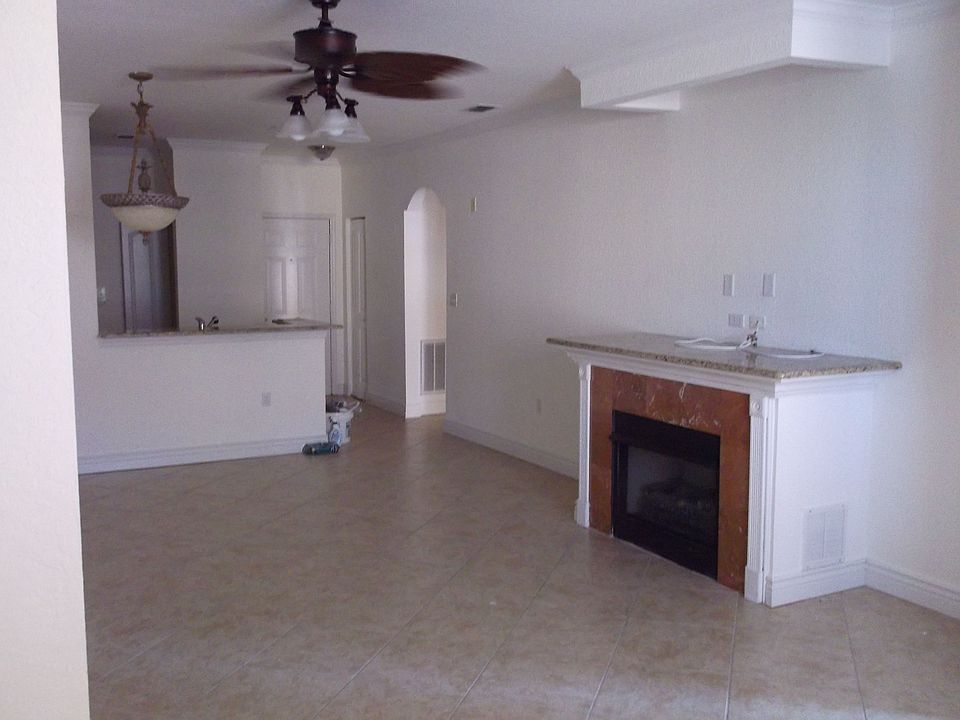 1st image of 2731 Via Capri Unit 911