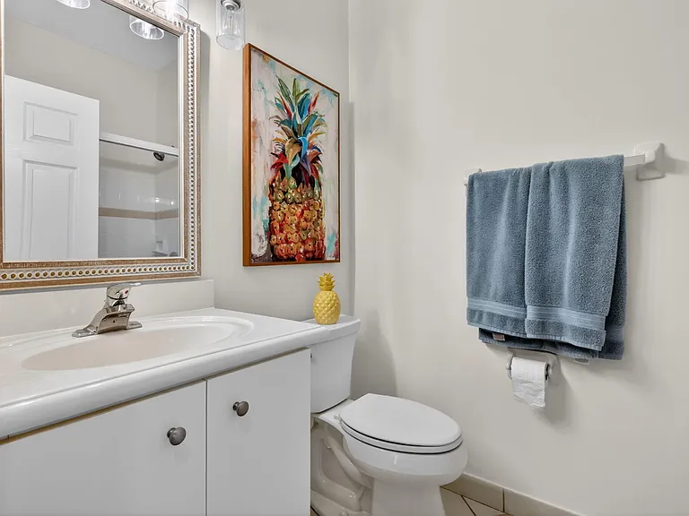 7116 Cataluna Cir — Photo 32