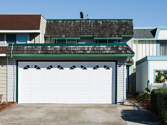 2nd image of 3624 Gilbert Ct