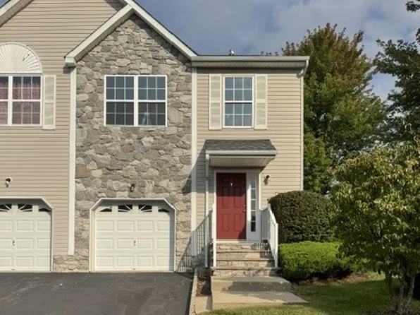 1 Dina Ln, Somerset, NJ 08873