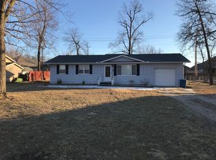 7 Tanglewood Dr, Carl Junction, MO 64834