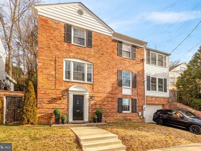 5705 Macarthur Blvd NW, Washington, DC, 20016