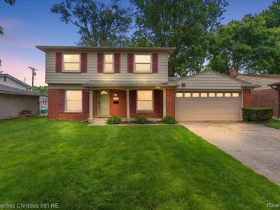 15602 Comstock St, Livonia, MI, 48154