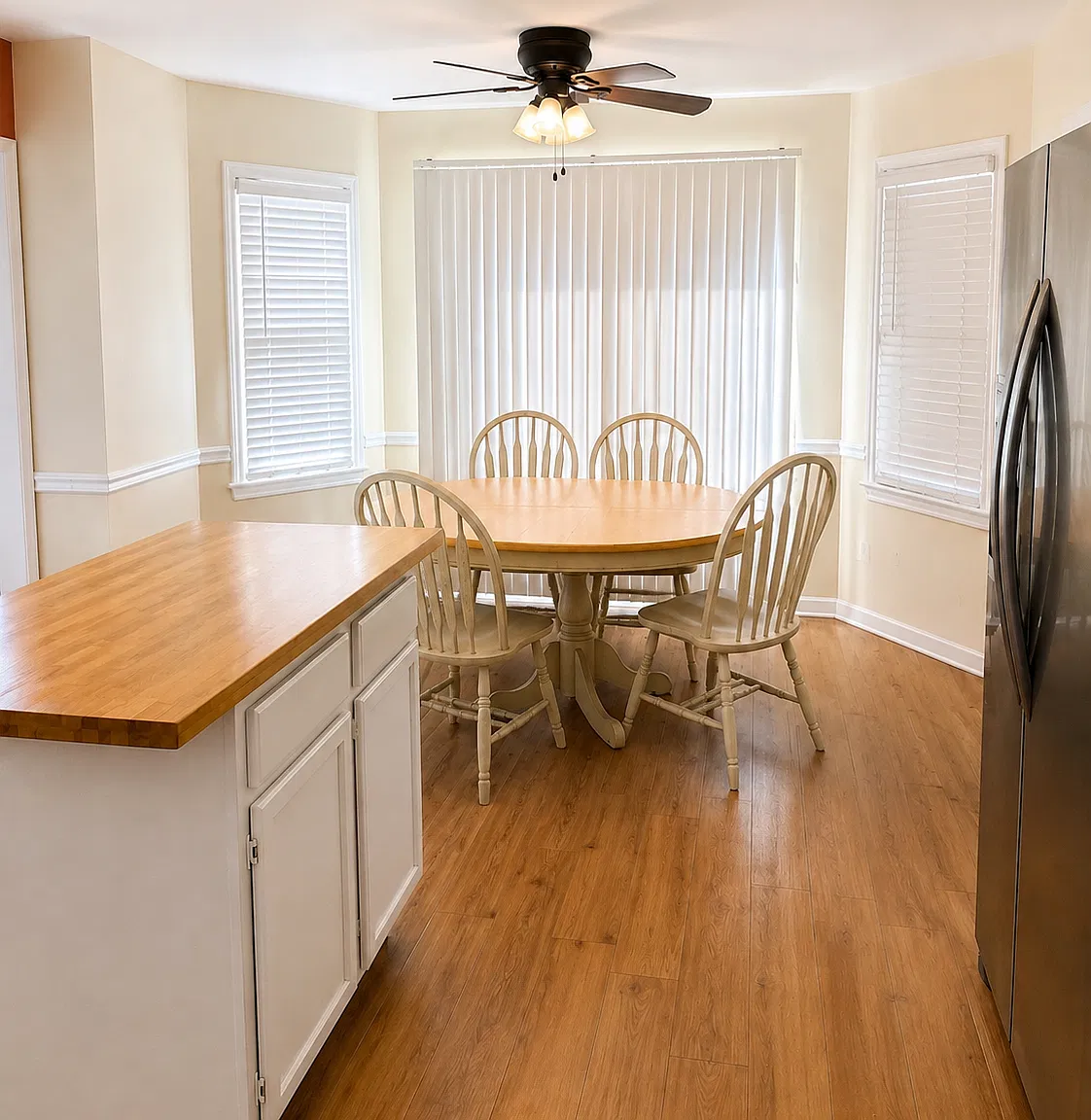 4 bed, 2074 sqft, $2,650 — Photo 4