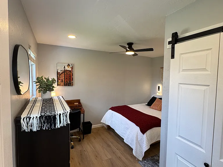 1672 Kendall St — Photo 3