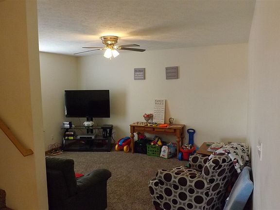 4th image of 82 Sunny Meadows Dr