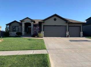 2831 Hoy St, Lincoln, NE 68516