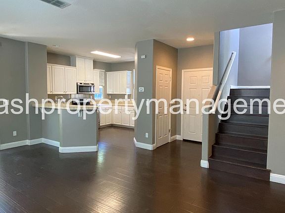 4th image of 8348 Cortina Cir