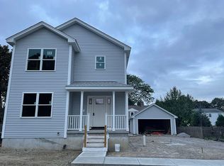 20 Linden Ave, Rumford, RI 02916