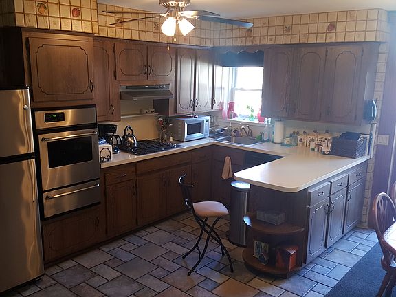 3rd image of 234 Buttrick Ave