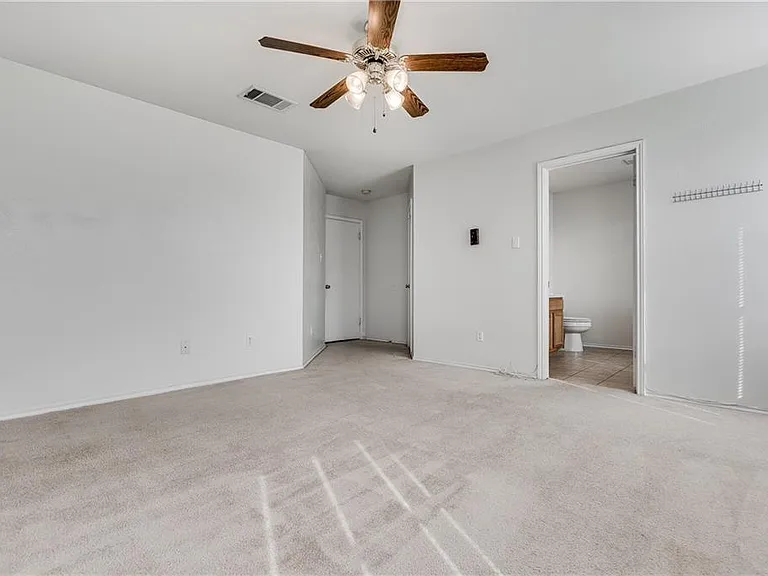 602 Golden Gate Dr — Photo 14