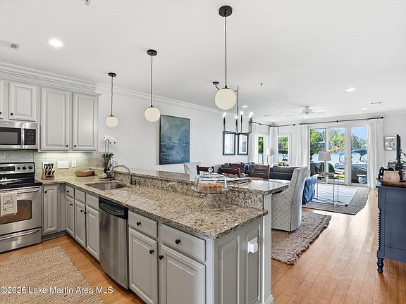 2nd image of 395 Sunset Point Dr #106