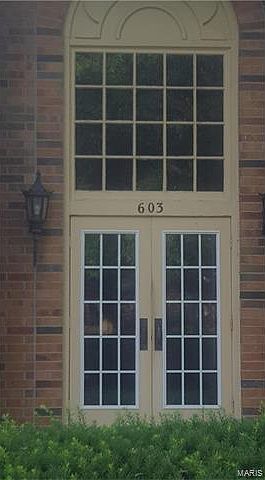 1st image of 603 Rosetta Dr APT A