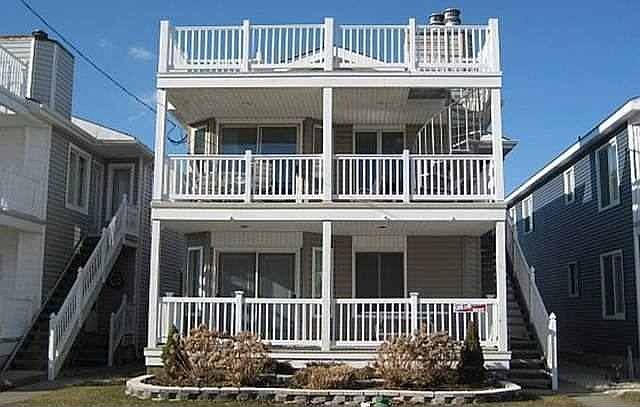 1st image of 1622 Wesley Ave