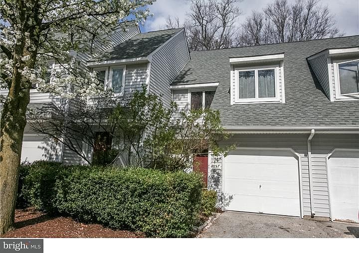 1st image of 157 S Orchard Ave
