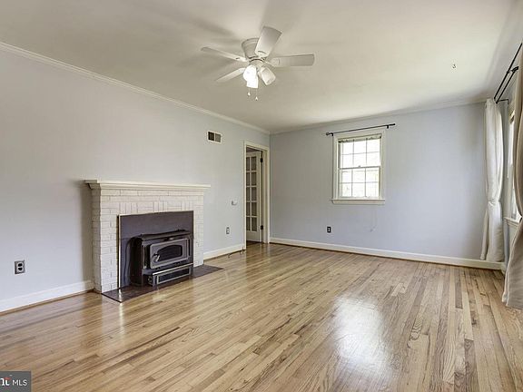 3rd image of 2639 N Rockingham St