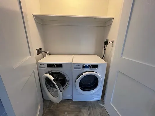 Rented by Voro Purple LLC | media 9