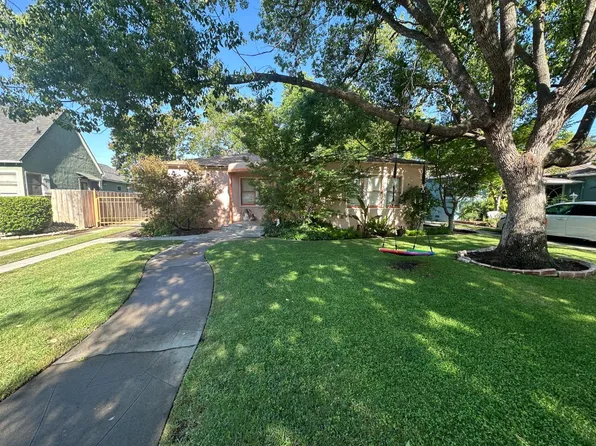 1925 N Adoline Ave, Fresno, CA 93705