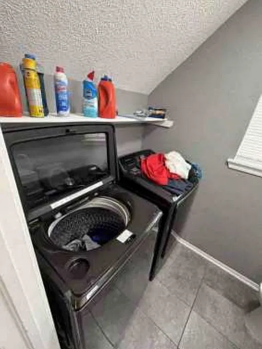 3 bed, 1.5 bath, 1100 sqft, $1,100 — Photo 4