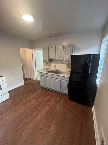 85B Madison Ave Photo 1