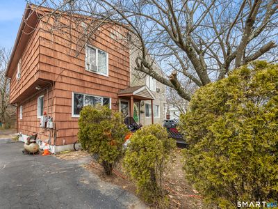105 Pond Street, Bridgeport, CT, 06606