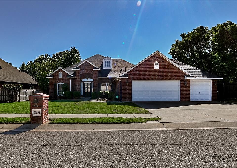 1st image of 21574 Lake Shadows Dr
