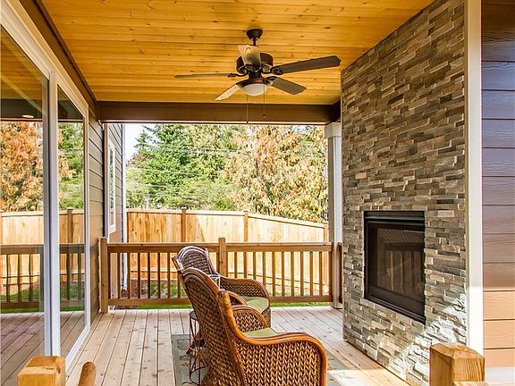 3rd image of 17610 29th Avenue Ct E