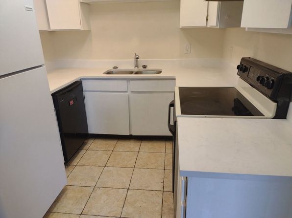 735 W Carter Dr #4