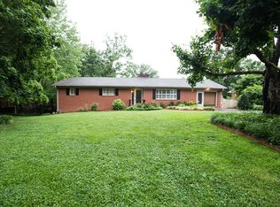 2224 Ridgecrest Dr, Maryville, TN 37803