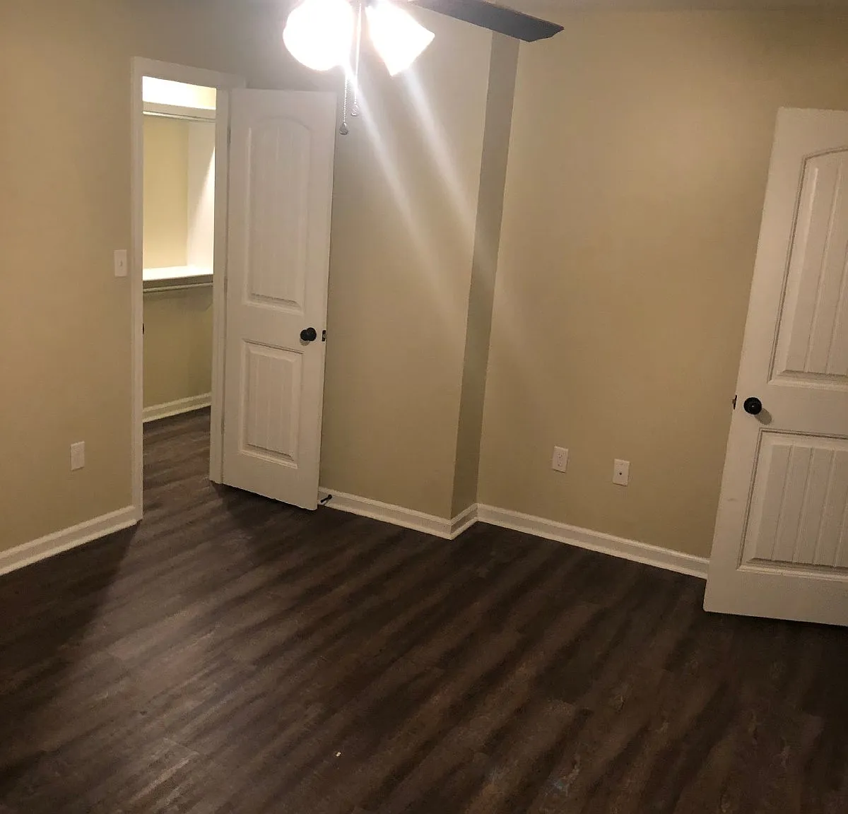 2 bed, 1.5 bath, 1090 sqft, $975 — Photo 4
