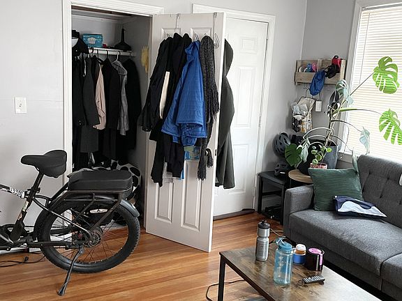 3rd image of 28 Trenton St #1