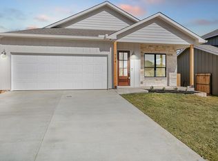 714 Cirrus Ln, Fredericksburg, TX 78624