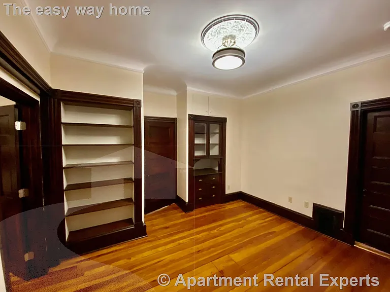 11 Lesley Ave #2 — Photo 9