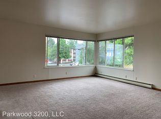 3200 NE 140th St APT 14, Seattle, WA 98125