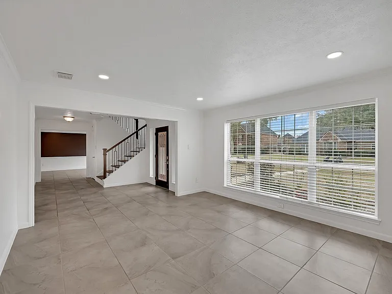 4422 Warwick Dr — Photo 11
