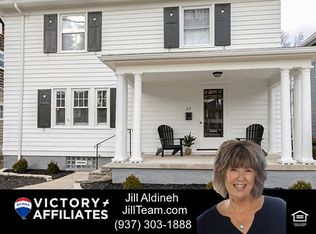 25 Wisteria Dr, Dayton, OH 45419