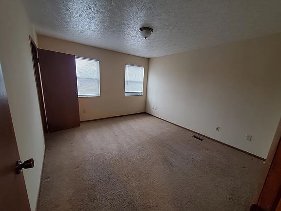 5th image of 2574 Sandbury Blvd