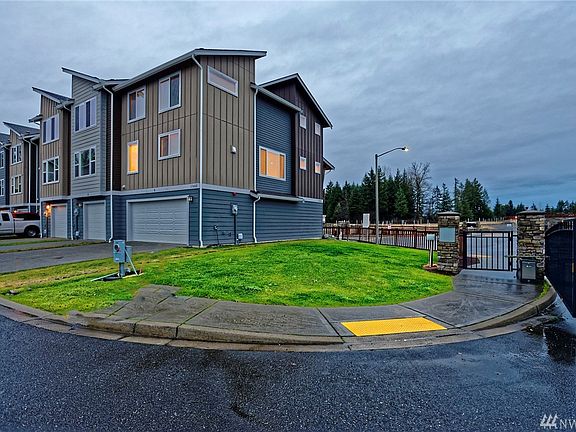 3rd image of 17402 118th Avenue Ct E Unit A