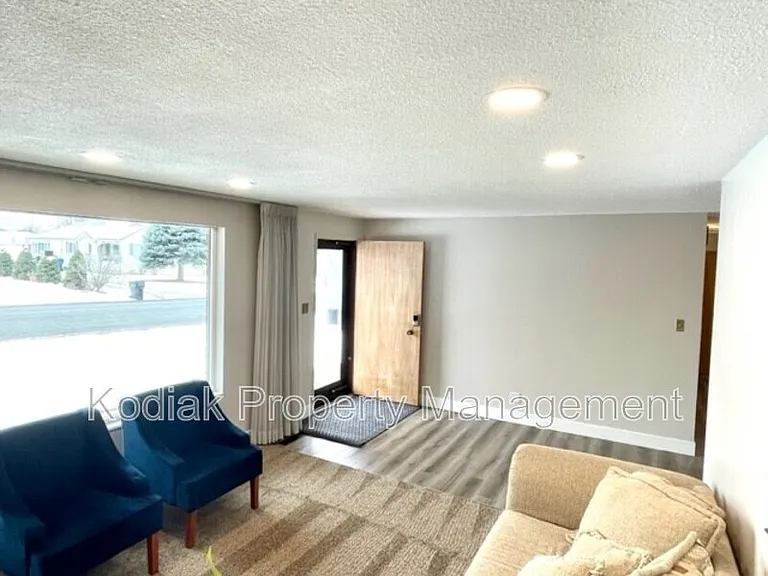 4099 S Madison Ave — Photo 27
